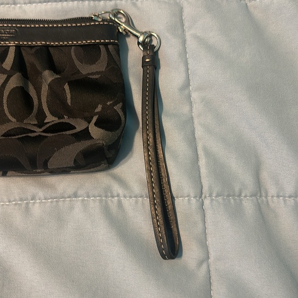 Coach Black signature print wristlet - Picture 3 of 4